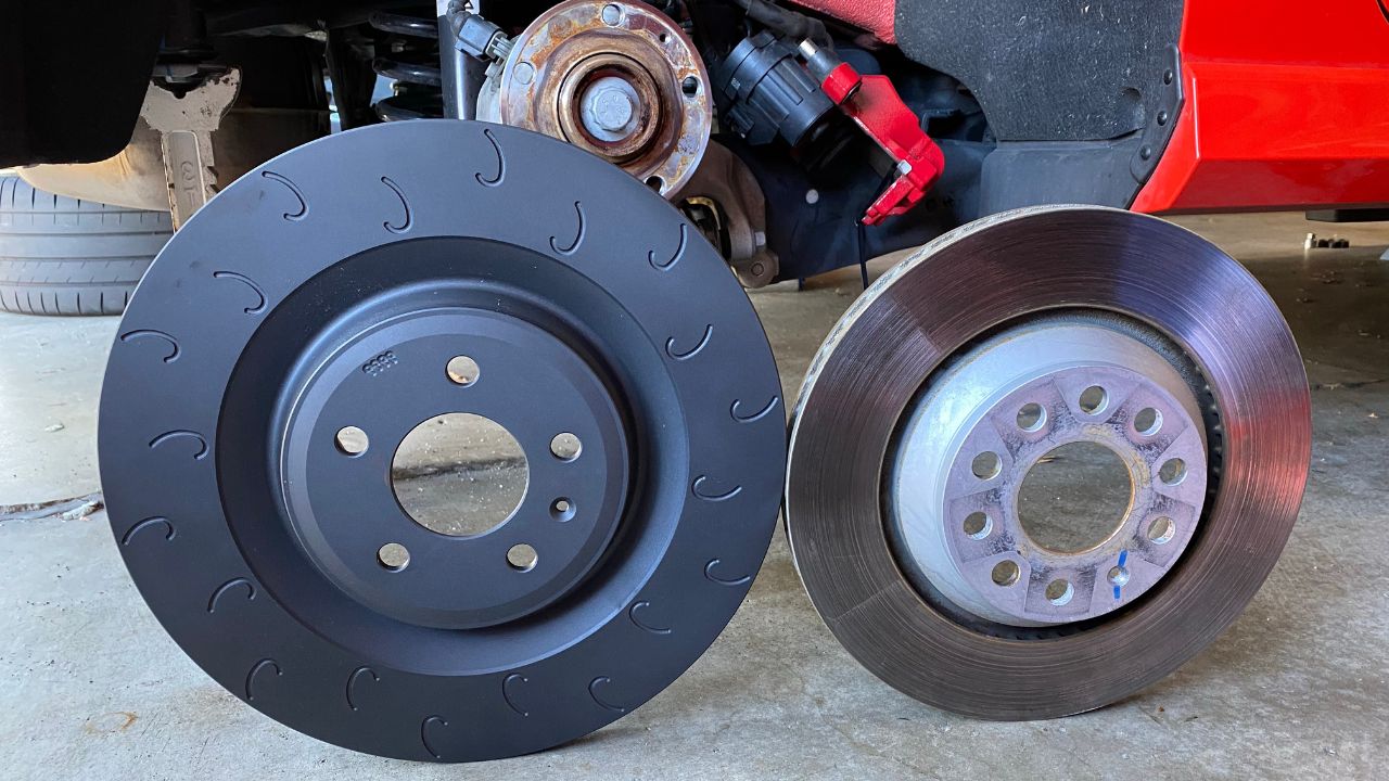 Difference Between Vented and Solid Brake Discs.